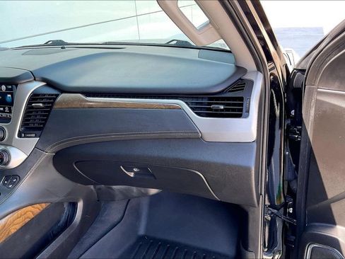 Used 2019 GMC Yukon XL Denali w/ Open Road Package AWD/4WD image 16