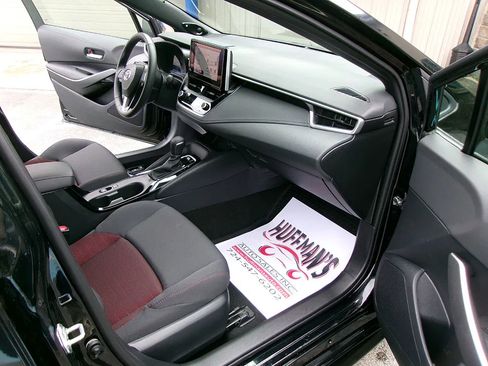 Used 2024 Toyota Corolla Sedan w/ SE Convenience Package FWD image 9
