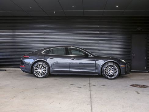 New 2026 Porsche Panamera RWD image 8