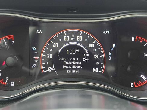 Used 2020 Dodge Durango GT image 28