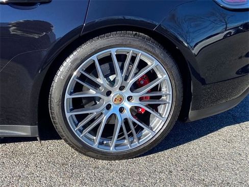 Used 2023 Porsche Panamera 4S image 10