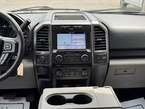 Used 2018 Ford F150 XLT w/ Equipment Group 302A Luxury AWD/4WD image 25