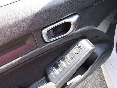 Used 2023 Honda Civic Sport image 13