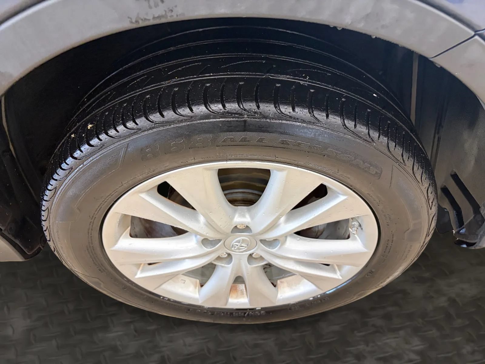 Used 2014 Toyota RAV4 Limited AWD/4WD image 39