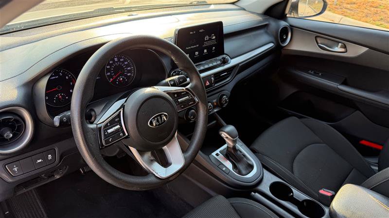 Used 2021 Kia Forte LXS FWD image 11