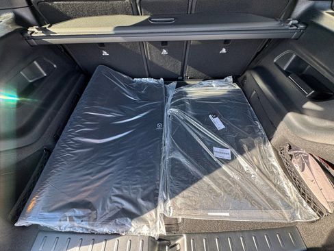 New 2026 Mercedes-Benz GLB 250 4MATIC image 28