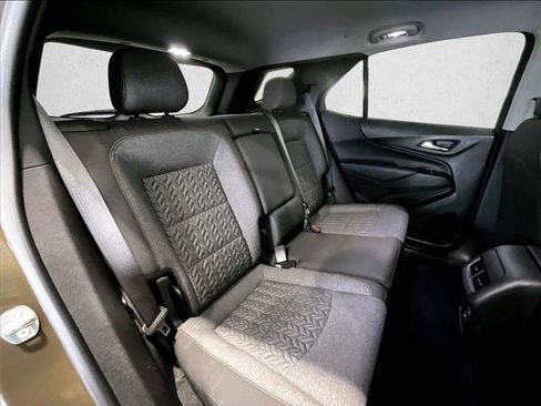 Used 2024 Chevrolet Equinox LT FWD image 29