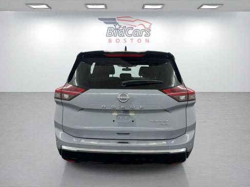 Used 2024 Nissan Rogue Platinum w/ Platinum Premium Package AWD/4WD image 5