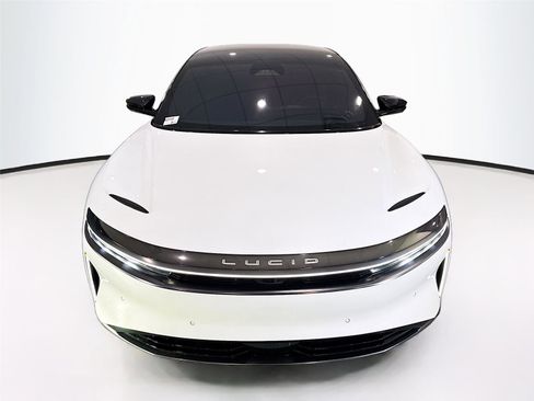 Used 2024 Lucid Air Grand Touring image 2