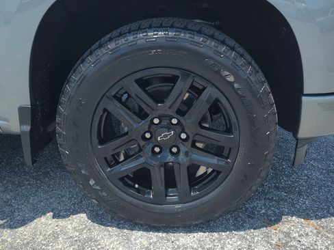 Used 2024 Chevrolet Silverado 1500 RST w/ Rally Edition AWD/4WD image 9