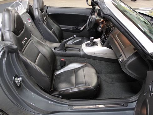 Used 2009 Saturn Sky Red Line RWD image 36