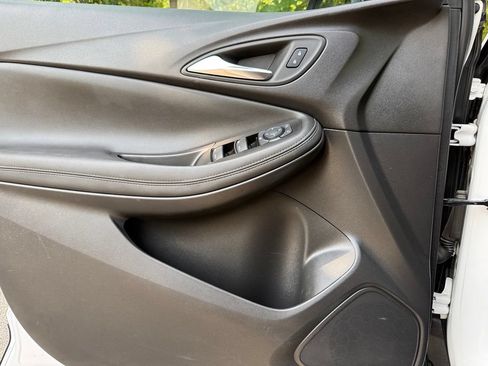 Used 2024 Buick Encore GX Sport Touring w/ Advanced Technology Package FWD image 23