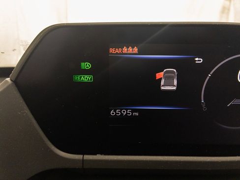 Used 2024 Subaru Solterra Limited image 18