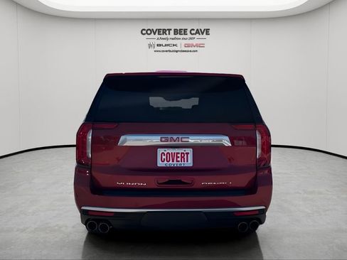 Used 2024 GMC Yukon Denali w/ Denali Reserve Package image 8