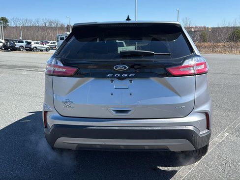 Used 2024 Ford Edge SEL image 8