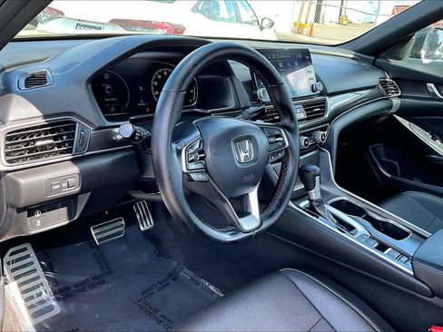 Used 2022 Honda Accord Sport image 17