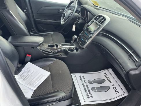 Used 2016 Chevrolet Malibu LT image 26