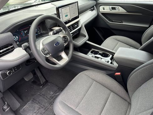 New 2026 Ford Explorer Active image 11