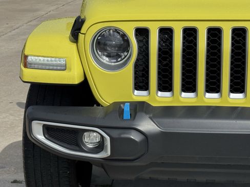 Used 2023 Jeep Wrangler Sahara image 6