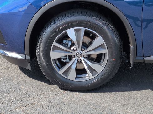 Certified 2021 Nissan Murano S image 11