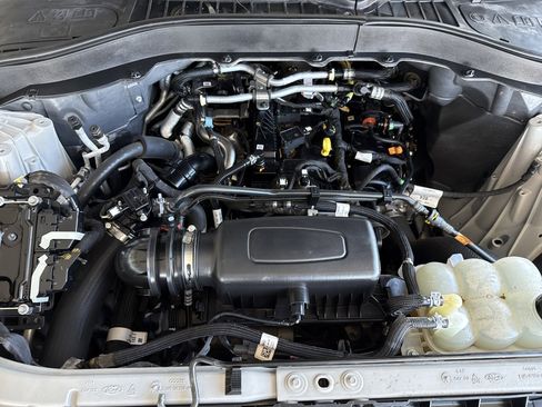 Used 2021 Ford Explorer 2WD image 8