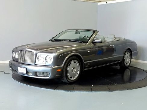 Used 2008 Bentley Azure image 3