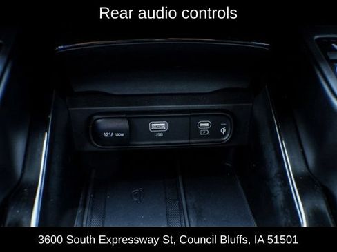 Used 2025 Kia Telluride EX w/ EX Captain's Chair Package AWD/4WD image 13