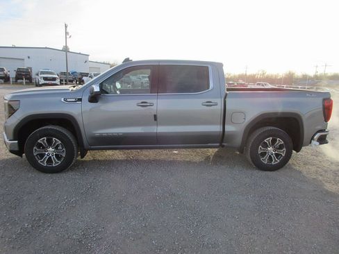 New 2026 GMC Sierra 1500 SLE AWD/4WD image 10