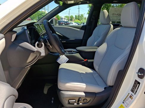New 2026 Lexus TX 350 AWD image 9