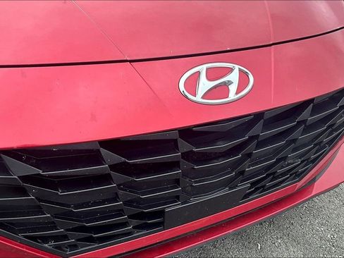 Used 2023 Hyundai Elantra SEL w/ Convenience Package image 26