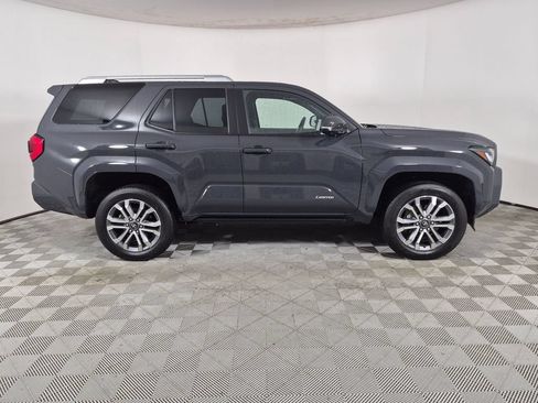 Used 2025 Toyota 4Runner Limited AWD/4WD image 2