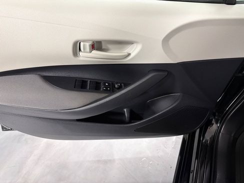 Used 2024 Toyota Corolla LE FWD image 8