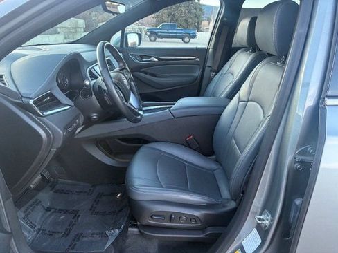Used 2024 Buick Enclave Premium image 11