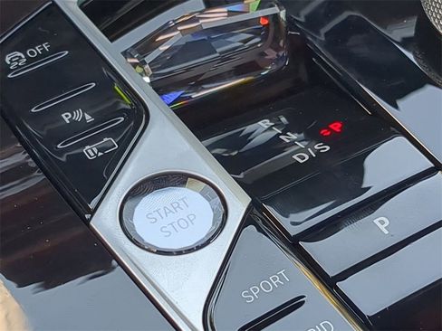 New 2026 BMW X5 xDrive50e w/ Executive Package image 27