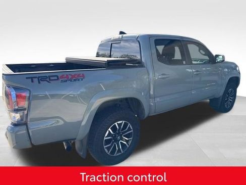 Used 2022 Toyota Tacoma TRD Sport image 7