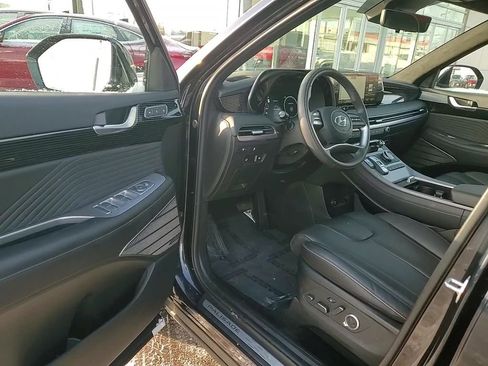 Certified 2025 Hyundai Palisade Calligraphy image 11