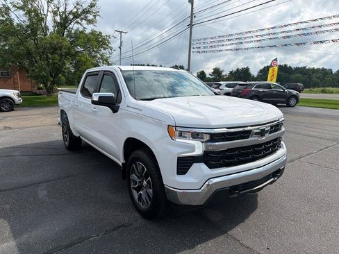 Used 2024 Chevrolet Silverado 1500 LT AWD/4WD image 8