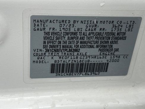 Used 2023 Nissan Versa SV image 39