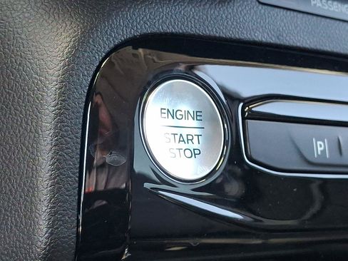 New 2024 Ford Escape SE w/ PHEV Premium Package FWD image 17