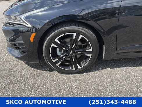 Used 2023 Kia K5 GT-Line w/ GT-Line Premium Package FWD image 9