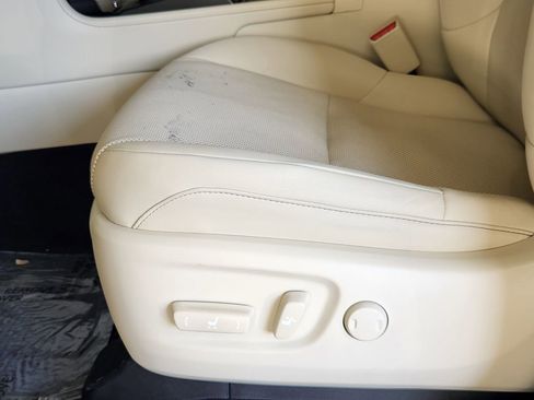 Used 2023 Lexus GX 460 Premium image 24