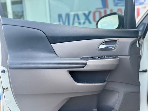 Used 2015 Honda Odyssey EX-L image 32