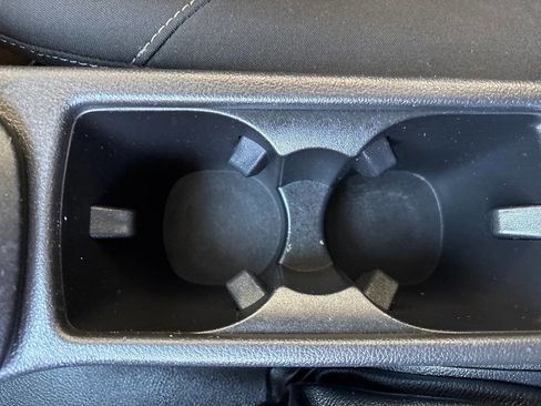 Used 2018 Ford Focus SE w/ Cold Weather Package image 32