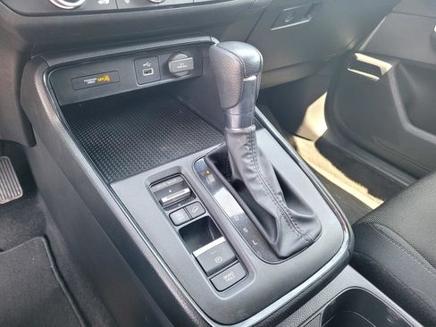 Used 2025 Honda CR-V LX image 19