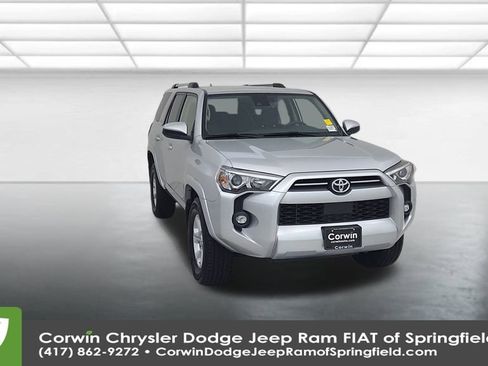 Used 2024 Toyota 4Runner SR5 image 4