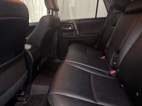 Used 2021 Toyota 4Runner TRD Off-Road Premium w/ Moonroof Package AWD/4WD image 21