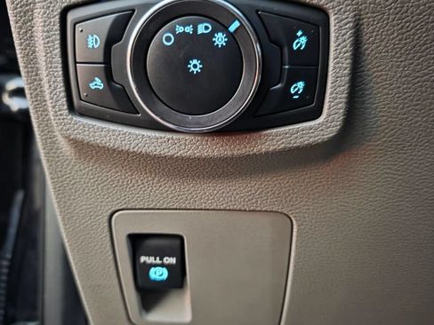 Used 2019 Ford F150 XL w/ Equipment Group 101A Mid AWD/4WD image 12