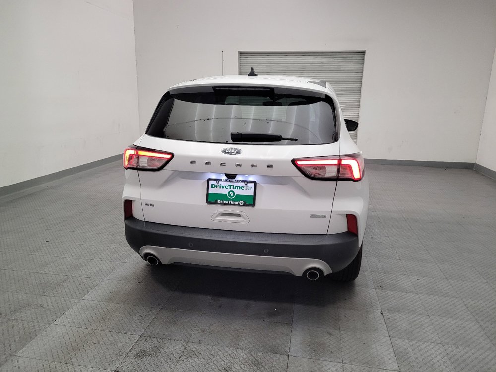 Used 2020 Ford Escape SE FWD image 7