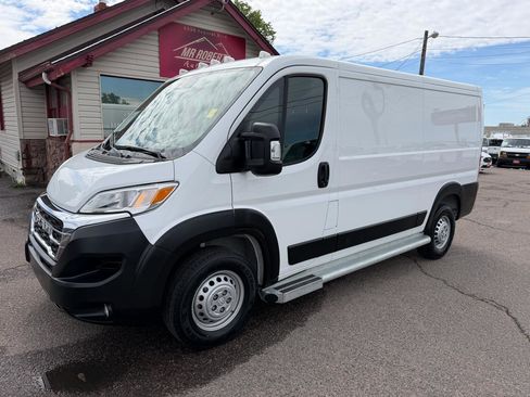 Used 2025 RAM ProMaster 2500 w/ U-Haul Equipment Group FWD image 4
