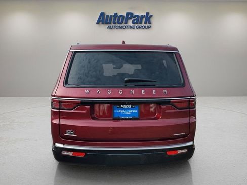 Used 2022 Jeep Wagoneer Series III w/ Flexible Seating Group AWD/4WD image 6